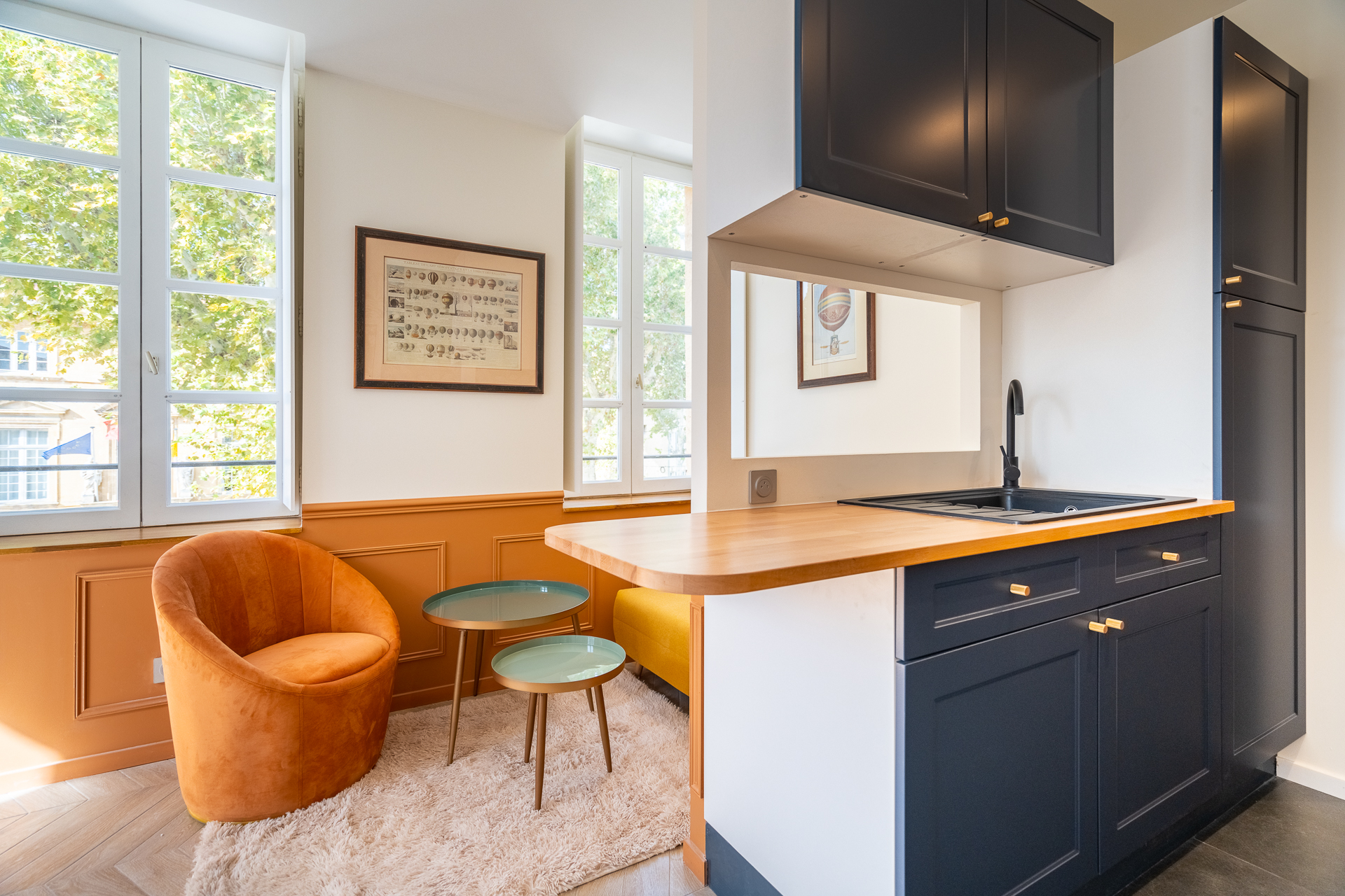Chambre Deluxe : kitchenette et bar de petit-déjeuner